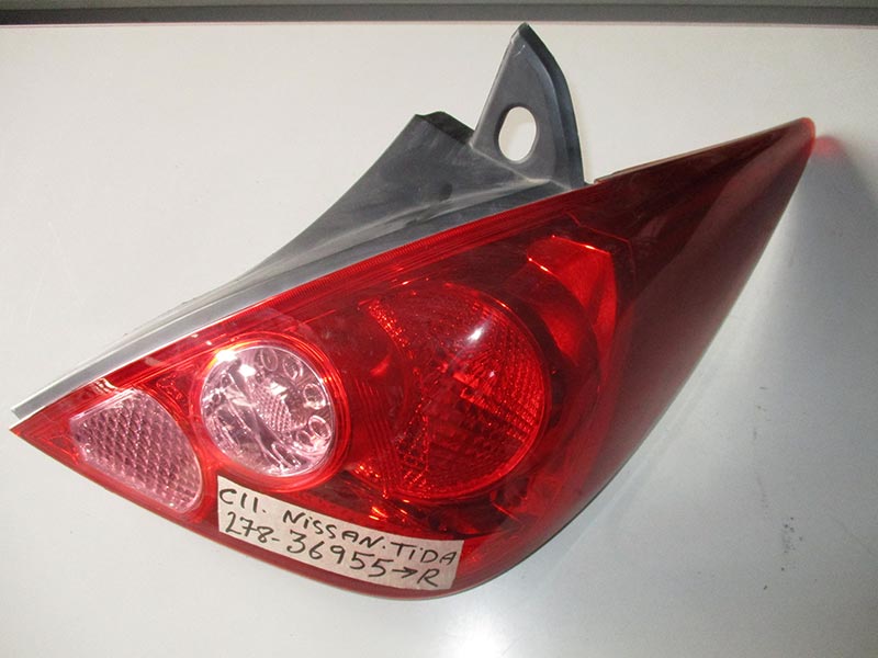 Used Nissan Tiida TAIL LAMP RIGHT